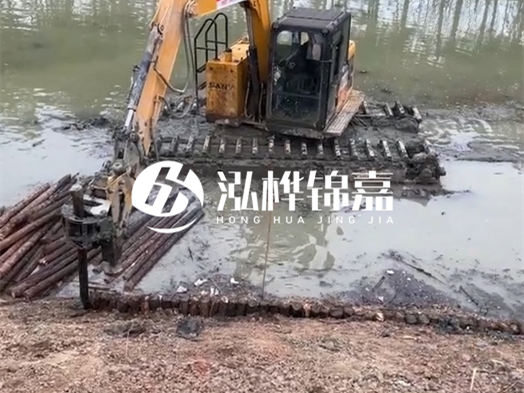 河道木材松木樁怎么選？河道工程用什么規(guī)格松木樁？