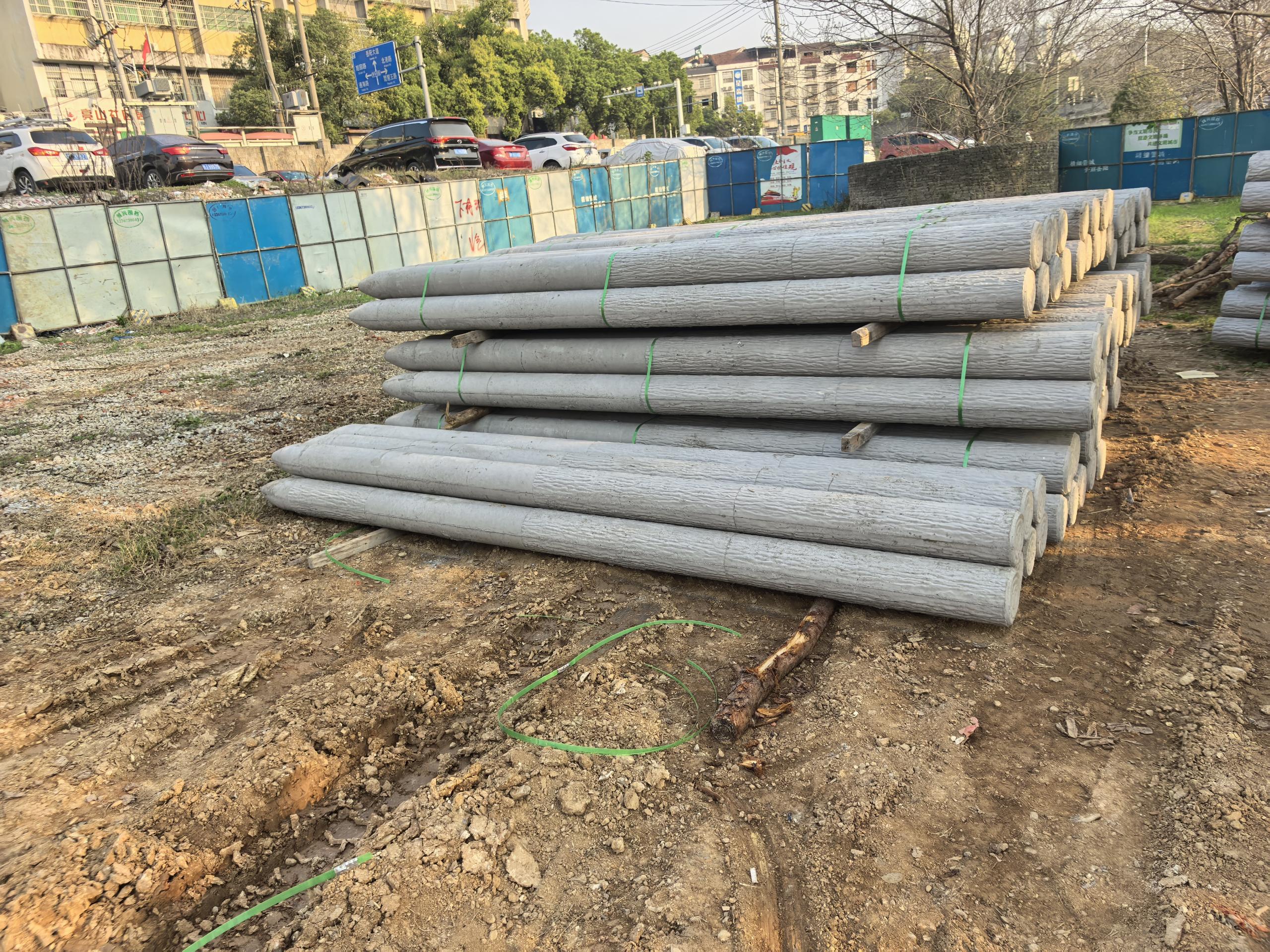 水泥仿木樁廠家泓樺錦嘉 - 水泥仿木樁適合用在河道護(hù)岸嗎？?